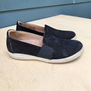 Earth Origins Black Elin Leather Slip-On Casual Sneakers - Size US 9
